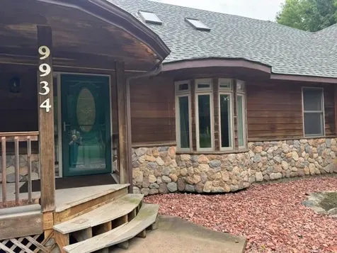 9934 Maple Avenue Bloomington MN 55431