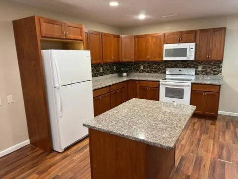 9934 Maple Avenue Bloomington MN 55431