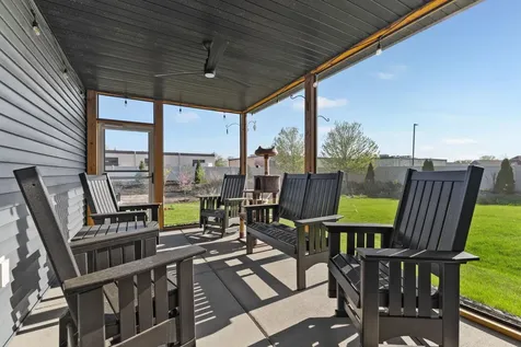 1060 109th Court NE Blaine MN 55434