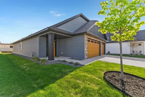 1060 109th Court NE Blaine MN 55434