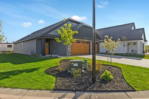 1060 109th Court NE Blaine MN 55434