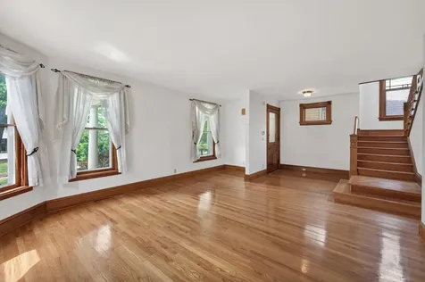 702 4th Street E Saint Paul MN 55106