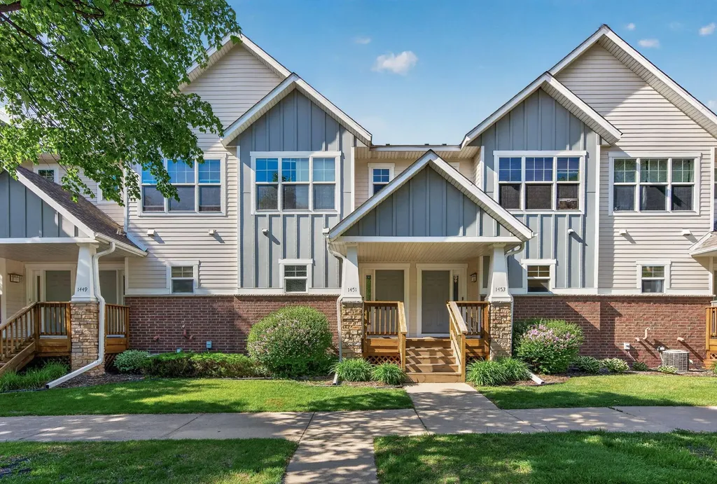 1451 Magnolia Avenue E Saint Paul MN 55106