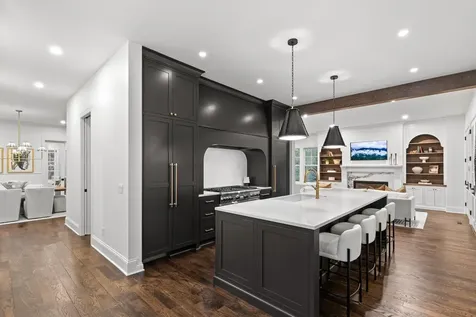 4717 Meadow Road Edina MN 55424