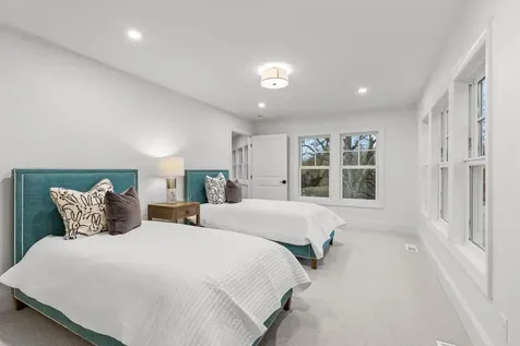 4717 Meadow Road Edina MN 55424