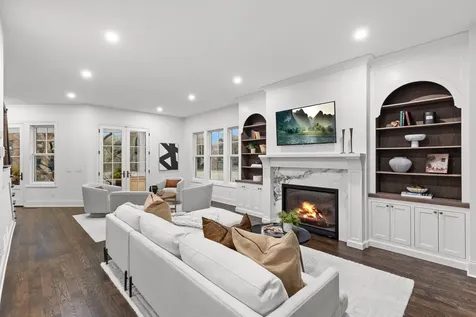 4717 Meadow Road Edina MN 55424