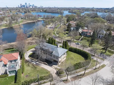 2728 Dean Parkway Minneapolis MN 55416