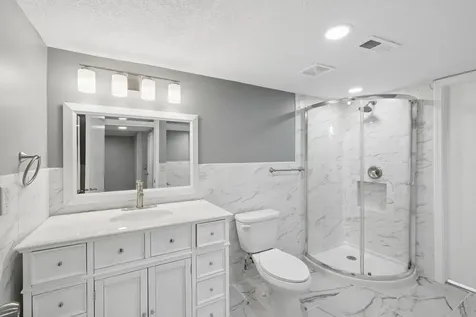 820 7th Avenue E Shakopee MN 55379