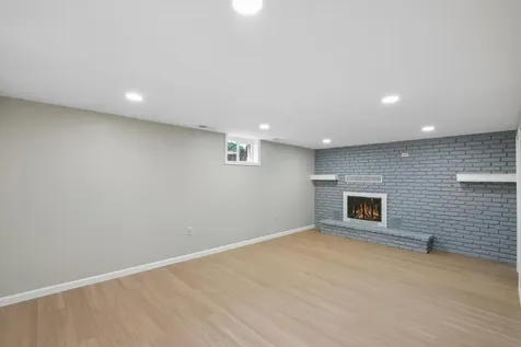820 7th Avenue E Shakopee MN 55379