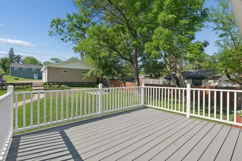 820 7th Avenue E Shakopee MN 55379
