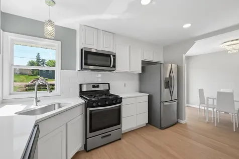 820 7th Avenue E Shakopee MN 55379