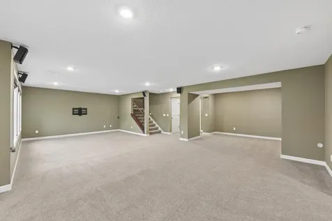 9768 7th Street N Lake Elmo MN 55042