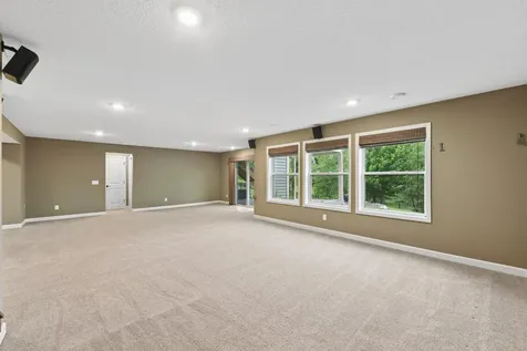 9768 7th Street N Lake Elmo MN 55042