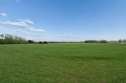 Part Nw1/4 Of Sw1/4 Acres Located In Section 23 Jordan MN 55352