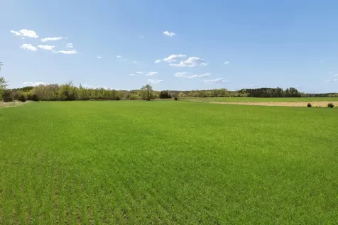 Part Nw1/4 Of Sw1/4 Acres Located In Section 23 Jordan MN 55352