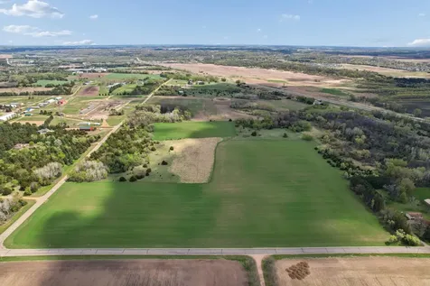 Part Nw1/4 Of Sw1/4 Acres Located In Section 23 Jordan MN 55352