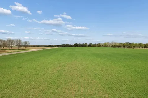 Part Nw1/4 Of Sw1/4 Acres Located In Section 23 Jordan MN 55352