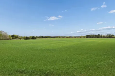 Part Nw1/4 Of Sw1/4 Acres Located In Section 23 Jordan MN 55352