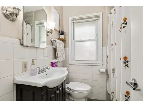5104 Vincent Avenue N Minneapolis MN 55430