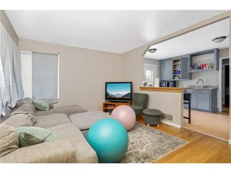 5104 Vincent Avenue N Minneapolis MN 55430