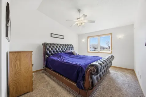 4346 46th Avenue S Fargo ND 58104