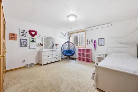 4346 46th Avenue S Fargo ND 58104