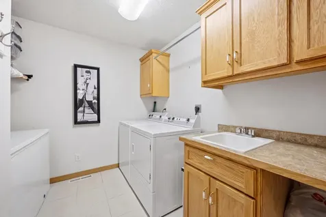 4346 46th Avenue S Fargo ND 58104