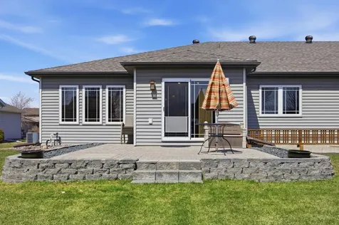 4346 46th Avenue S Fargo ND 58104
