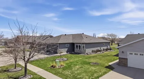 4346 46th Avenue S Fargo ND 58104