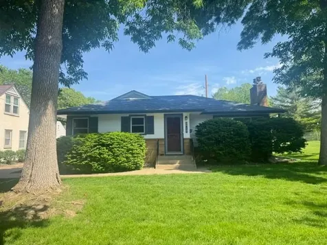 2717 30th Avenue NE Saint Anthony MN 55418