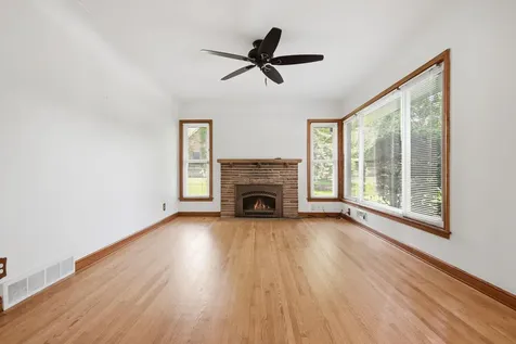 2717 30th Avenue NE Saint Anthony MN 55418