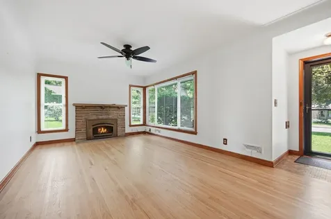 2717 30th Avenue NE Saint Anthony MN 55418