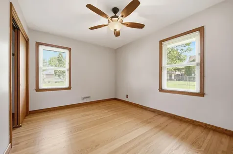 2717 30th Avenue NE Saint Anthony MN 55418