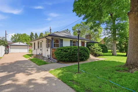 2717 30th Avenue NE Saint Anthony MN 55418