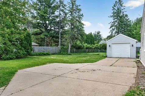 1848 Highway 96 E White Bear Lake MN 55110
