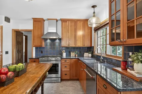 412 W Minnehaha Parkway Minneapolis MN 55419