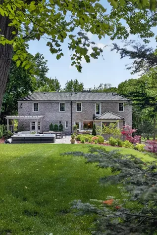 412 W Minnehaha Parkway Minneapolis MN 55419