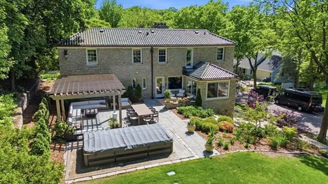 412 W Minnehaha Parkway Minneapolis MN 55419