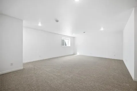 2595 72 Avenue S Fargo ND 58104