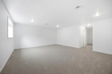2595 72 Avenue S Fargo ND 58104