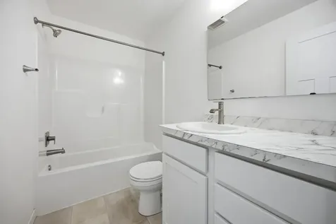 2595 72 Avenue S Fargo ND 58104