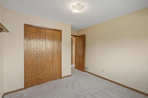 14655 Greenridge Lane Burnsville MN 55306