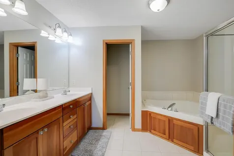18915 Inca Avenue Lakeville MN 55044
