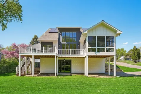 1316 3rd Street Mendota MN 55150