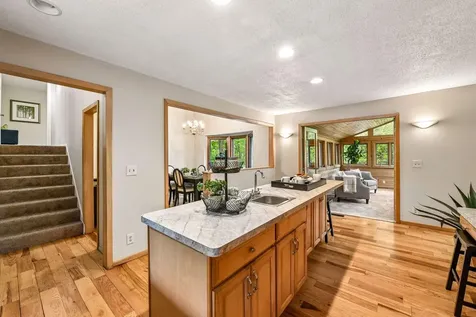 18710 28th Avenue N Plymouth MN 55447