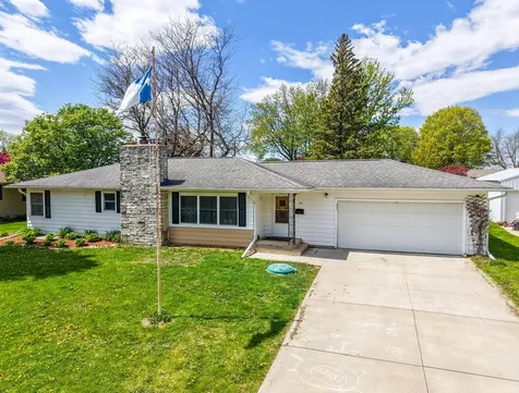 301 5th Ave NW Dodge Center MN 55927