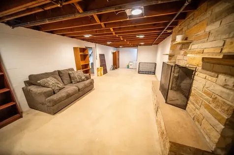 301 5th Ave NW Dodge Center MN 55927