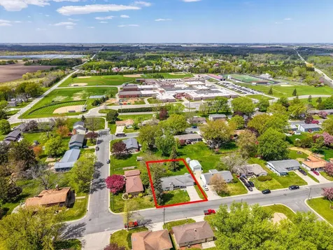 301 5th Ave NW Dodge Center MN 55927