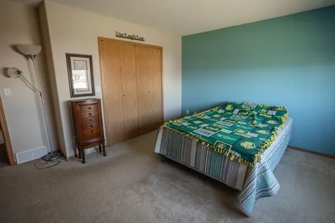 2111 61st Avenue S Fargo ND 58104