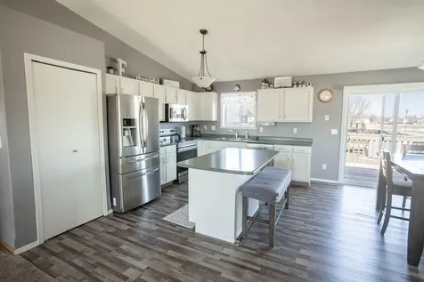 2111 61st Avenue S Fargo ND 58104